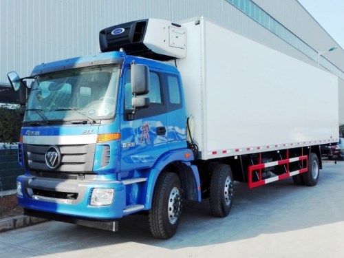 廂長9.6米福田ETX小三軸冷藏車