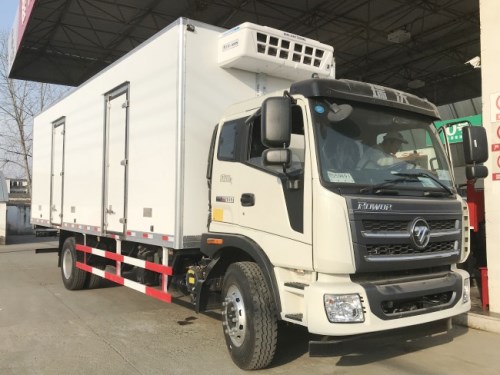 廂長7.6米福田瑞沃冷藏車