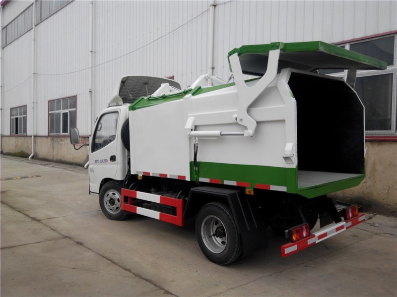福田小卡(3方)側裝壓縮式垃圾車