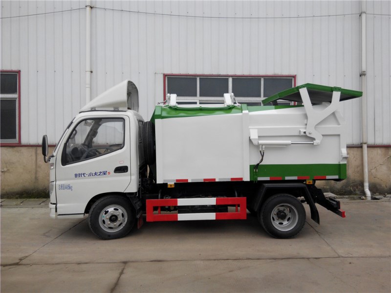 福田小卡(3方)側裝壓縮式垃圾車