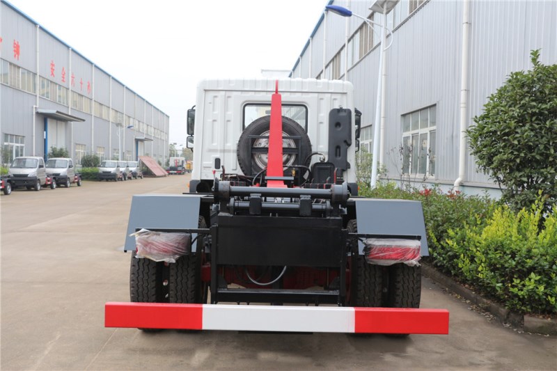 東風(fēng)多利卡d9(12方)車廂可卸式垃圾車