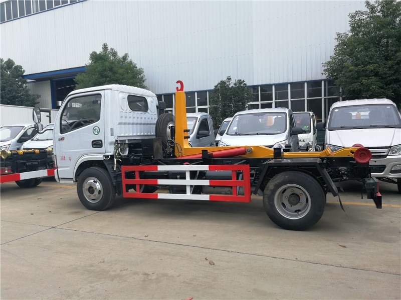 東風多利卡(5方)車廂可卸式垃圾車