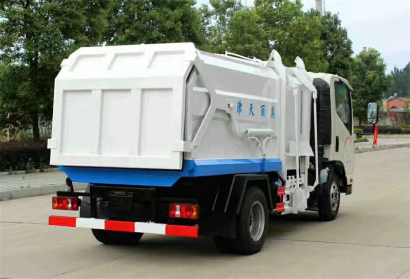 凱馬(5方)掛桶式垃圾車