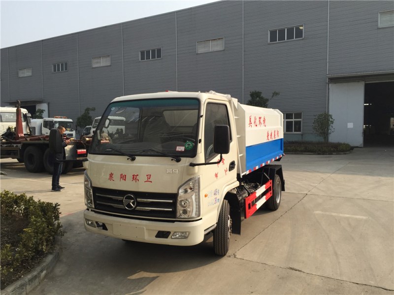 凱馬(3方)掛桶式垃圾車