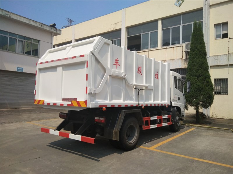 東風專用底盤(12方)對接式垃圾車