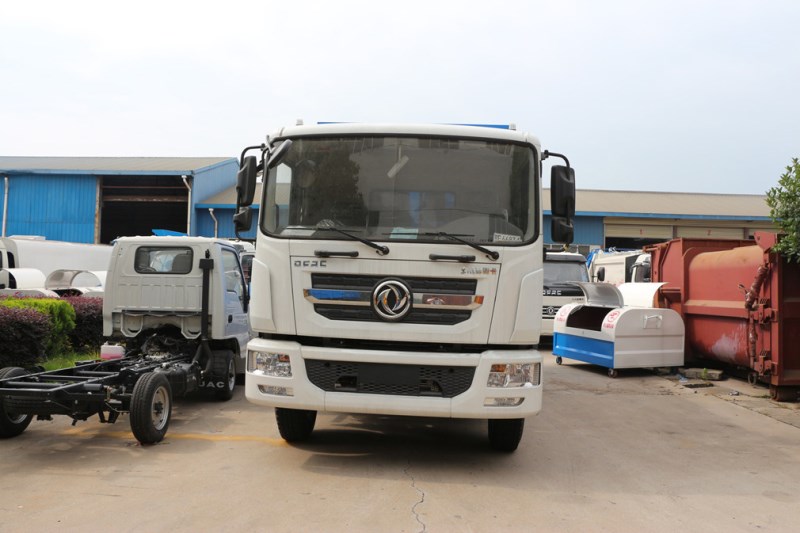 東風多利卡d9（12方）對接式垃圾車