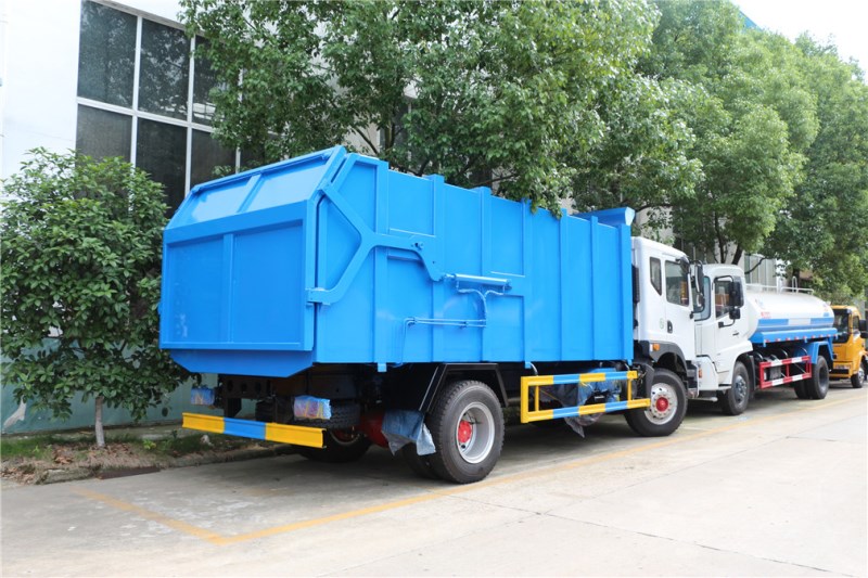 東風多利卡d9（12方）對接式垃圾車