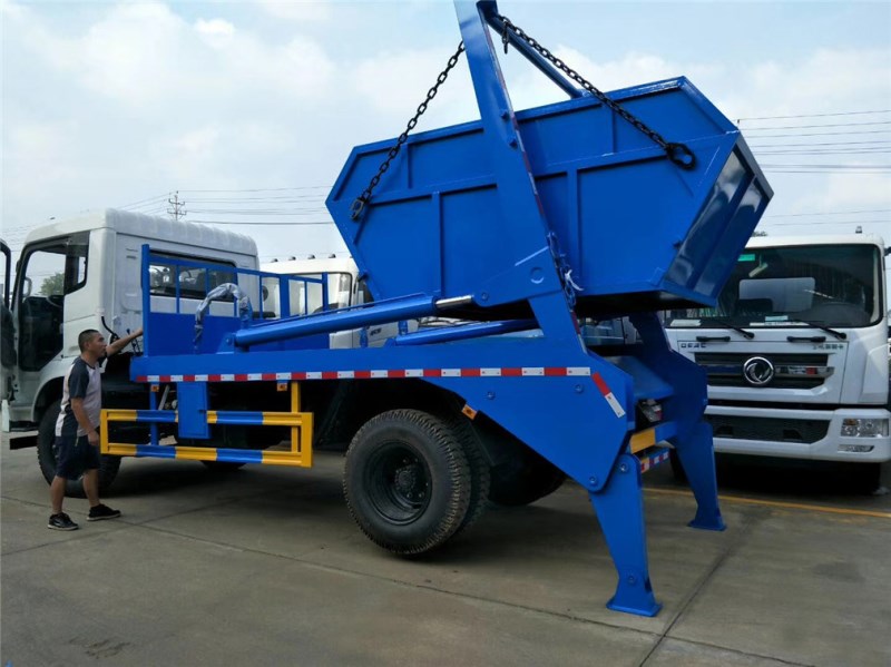 東風(fēng)專底(10方)擺臂式垃圾車