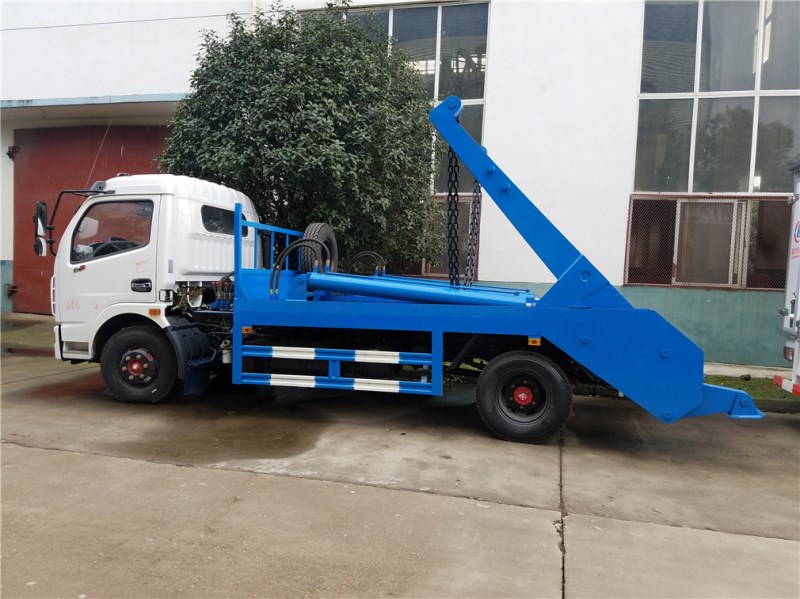 東風大多利卡(8方)擺臂式垃圾車