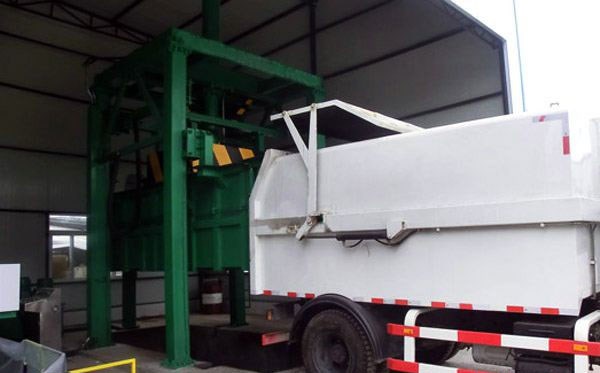 6-10方地埋式垂直壓縮垃圾站