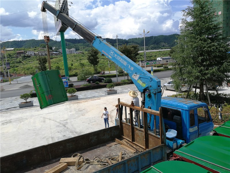 3方移動(dòng)式垃圾箱