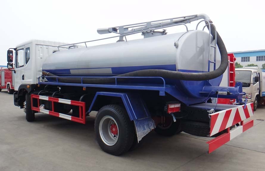 東風(fēng)d9型12方吸糞車