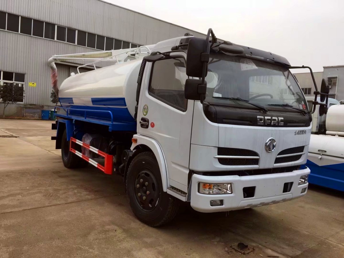 東風(fēng)8方吸糞車