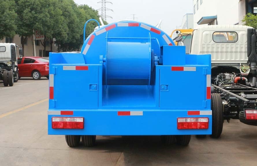 東風(fēng)4方高壓清洗車