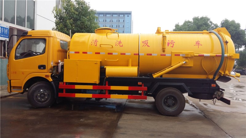 東風(fēng)大多利卡(8方)清洗吸污車