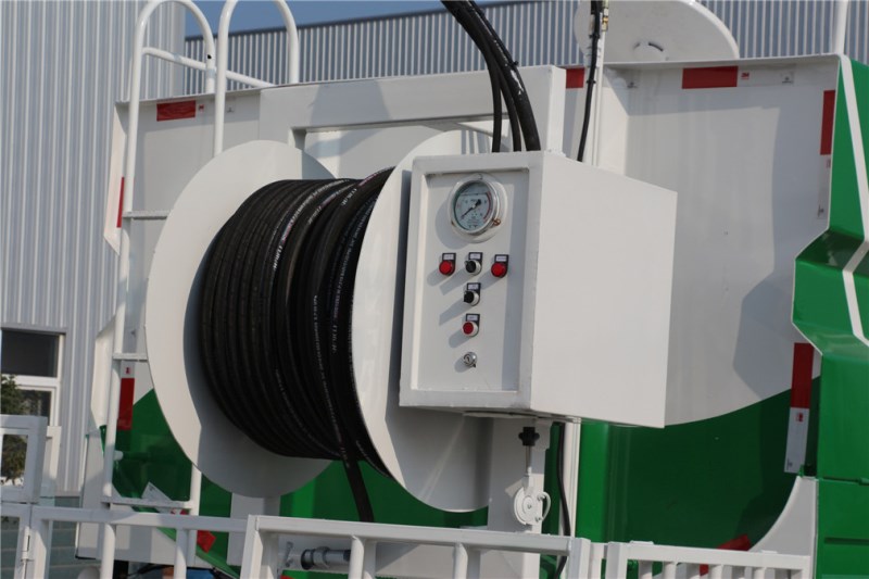 東風(fēng)天錦csc5161gqxd5清洗吸污車