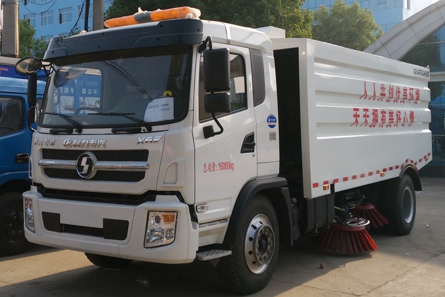 陜汽8噸掃路車