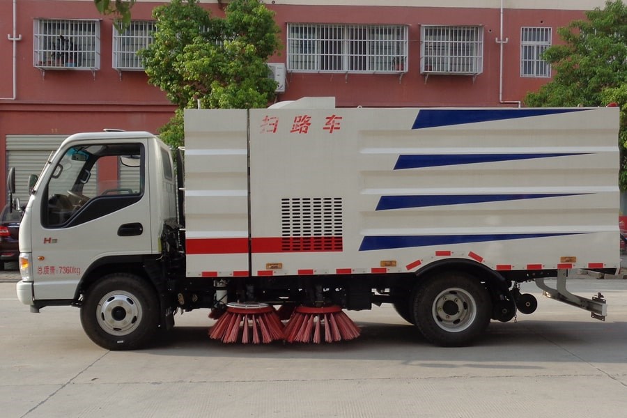 江淮3噸掃路車