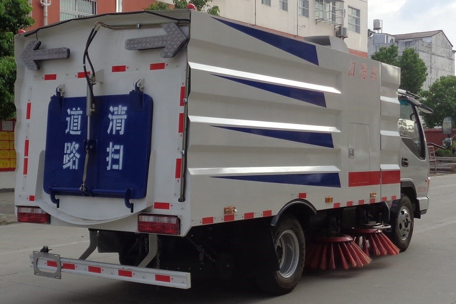 江淮3噸掃路車