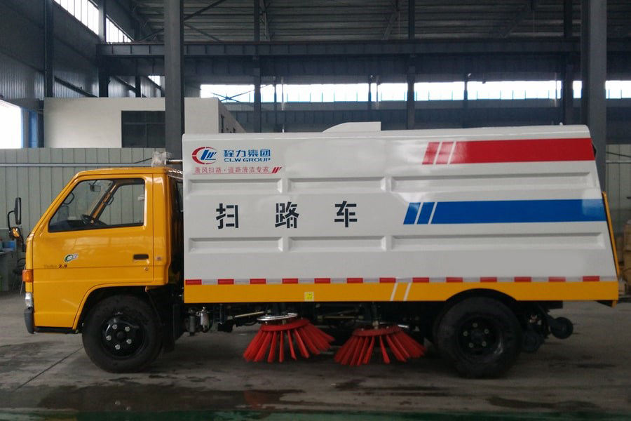 江鈴3噸掃路車