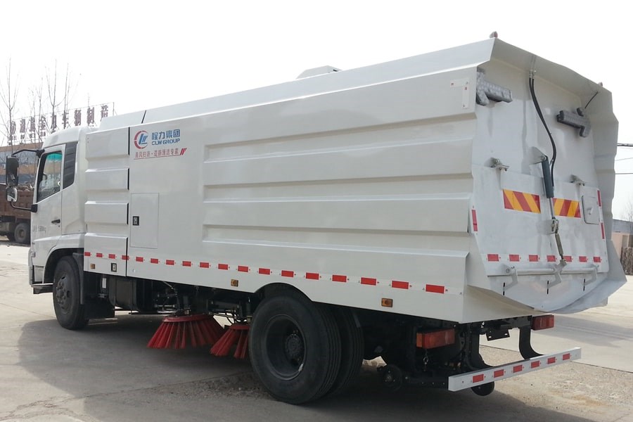 東風(fēng)天錦8噸掃路車