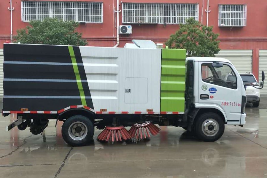 東風(fēng)3噸清掃車