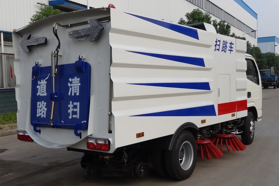 東風(fēng)3噸掃路車