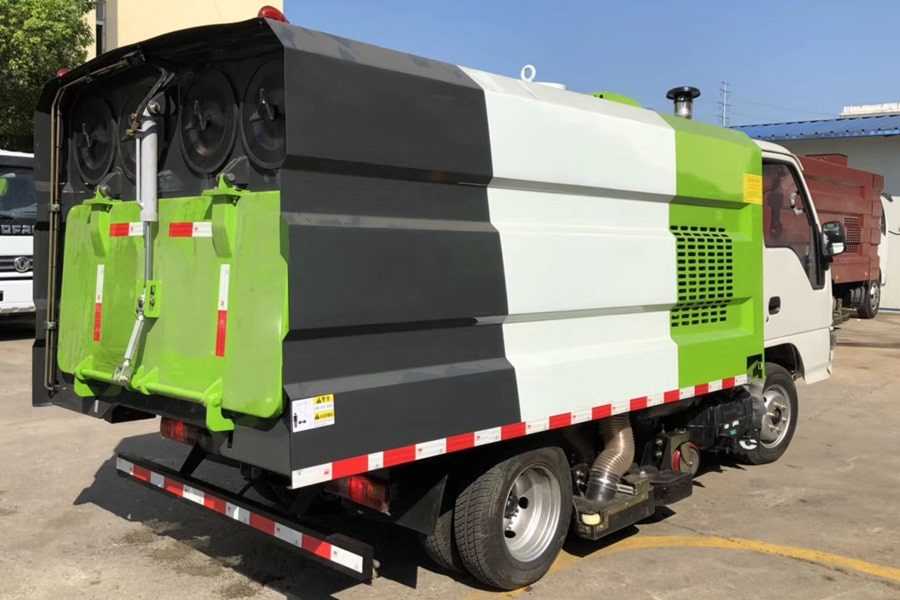 江淮2噸小型吸塵車