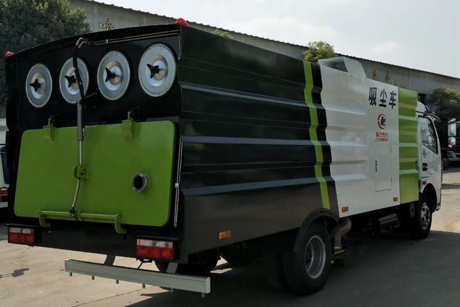 東風5噸吸塵車