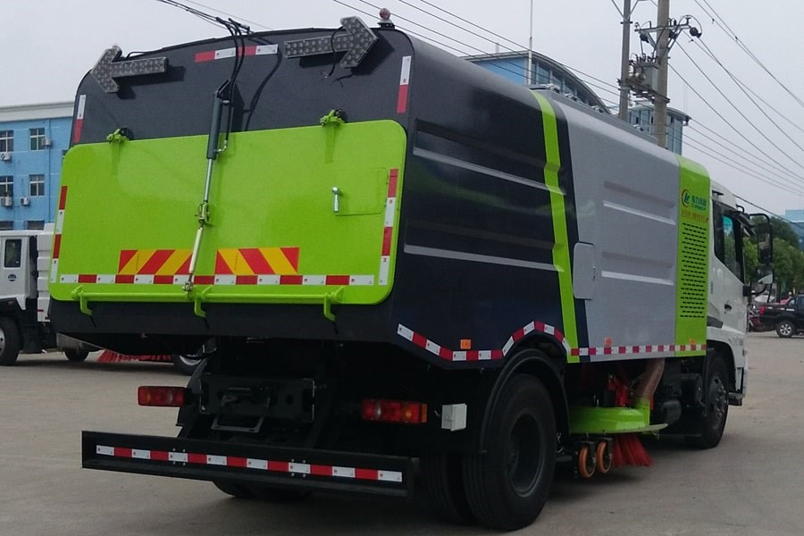 東風天錦8噸干掃車