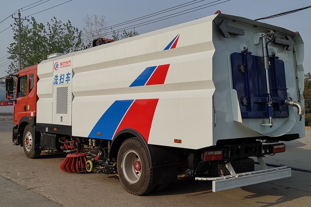 8噸洗掃車