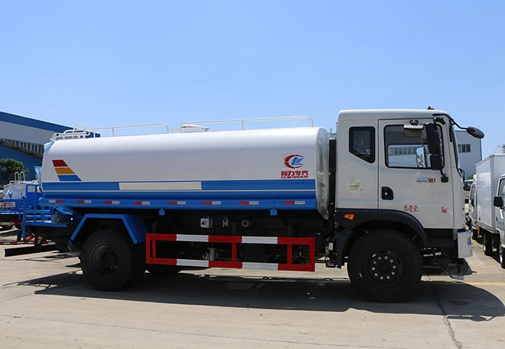 國五東風t3灑水車