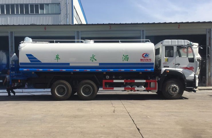 國五重汽灑水車|19噸灑水車