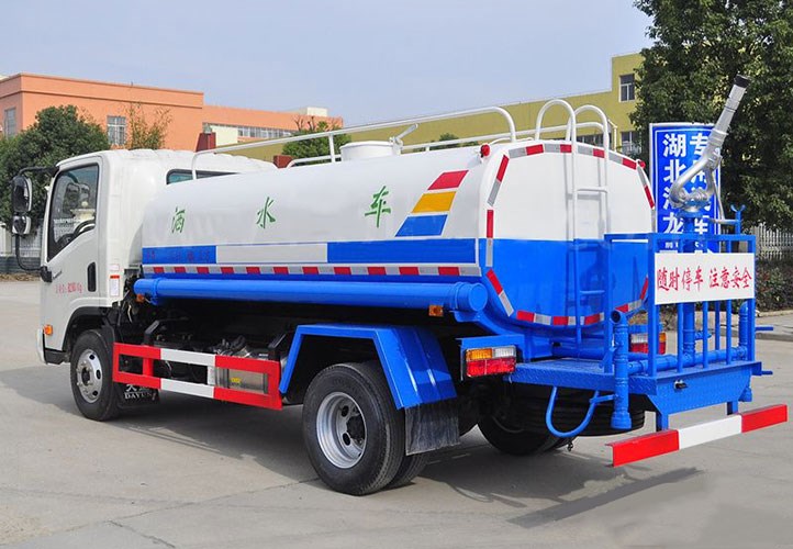國五大運灑水車｜10噸灑水車