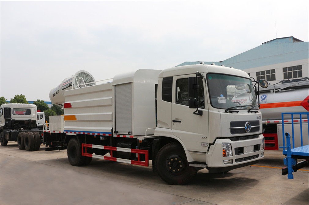 東風天錦多功能抑塵車