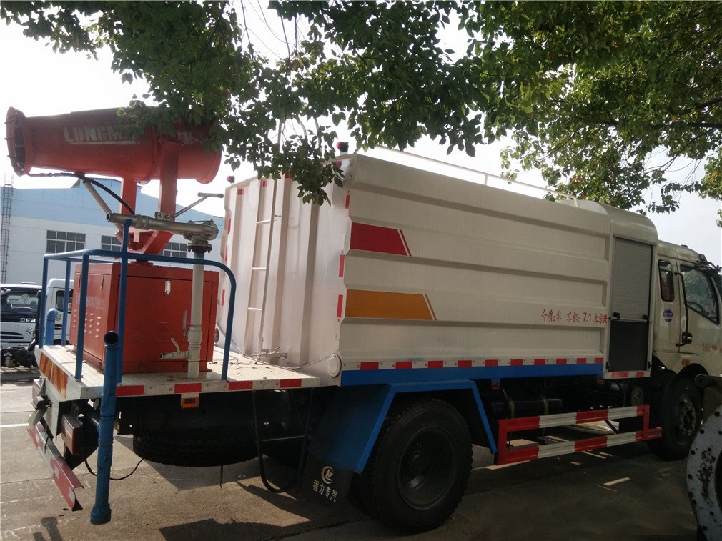 東風大多利卡多功能抑塵車