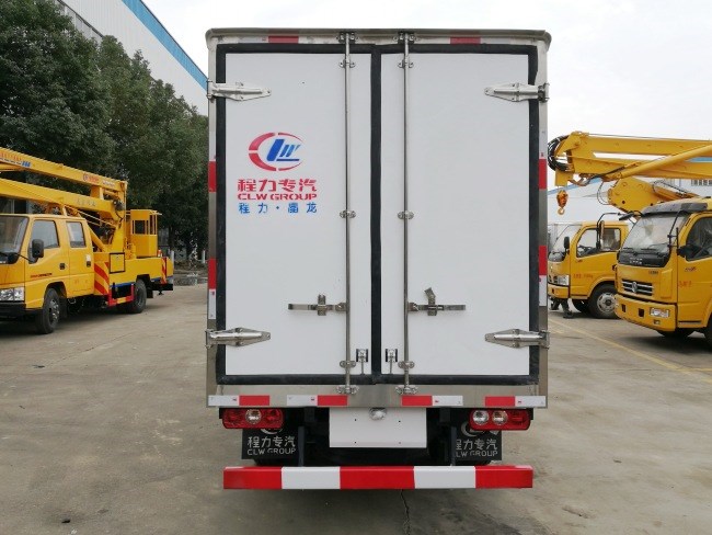 (廂長3.2米)躍進小福星冷藏車