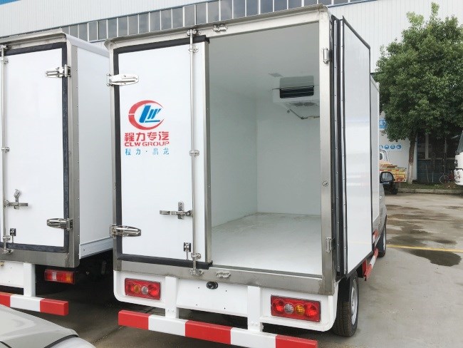 (廂長2.9米)金杯小型冷藏車