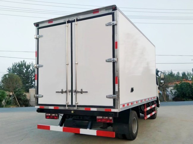 (4.2米)江淮駿鈴v6冷藏車