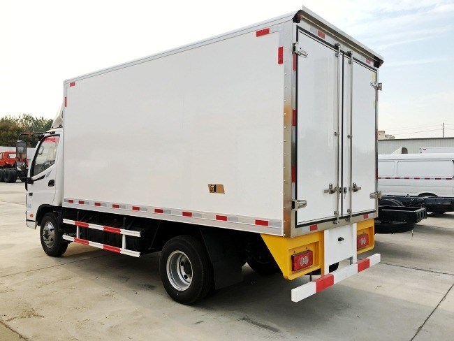 (廂長(zhǎng)4.2米)福田歐馬可冷藏車