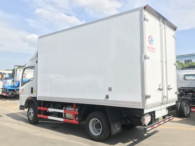 (廂長4.1米)重汽howo冷藏車