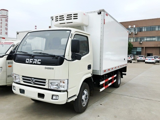 (廂長(zhǎng)4.2米)東風(fēng)多利卡冷藏車