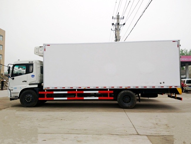 (廂長7.8米)東風天錦冷藏車