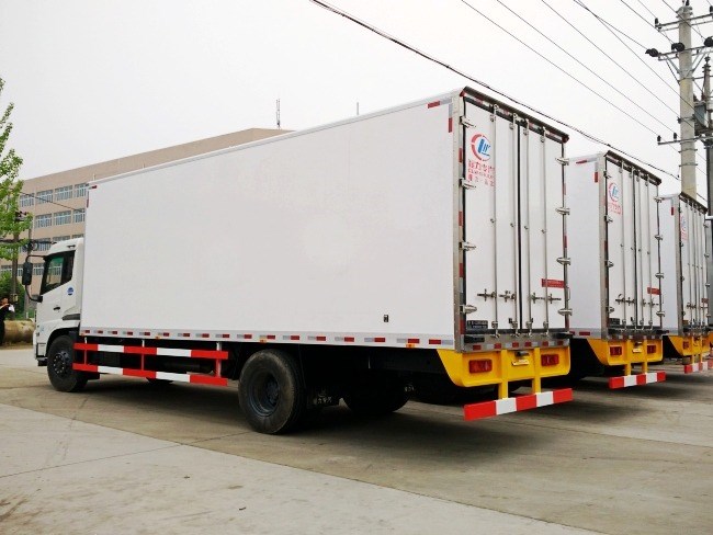 (廂長7.8米)東風天錦冷藏車