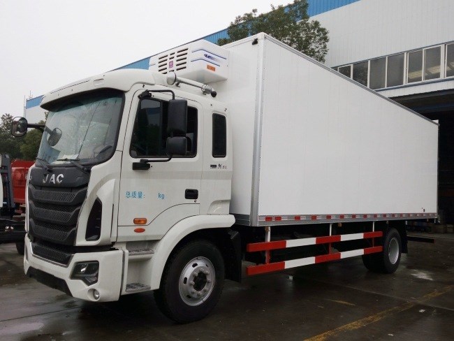江淮格爾發k5冷藏車(廂長6.2米/6.8米)