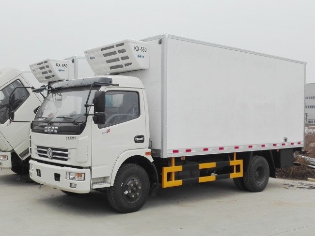 (廂長5.2米)東風多利卡冷藏車