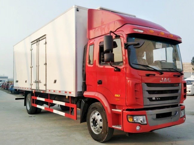 (廂長6.8米)江淮格爾發冷藏車
