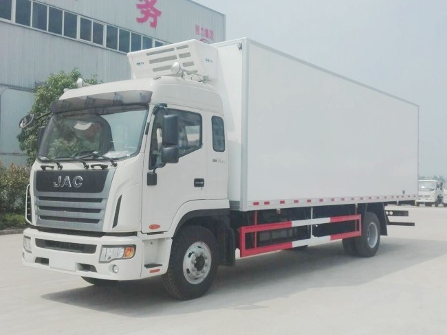 (廂長7.6米)江淮格爾發k6冷藏車