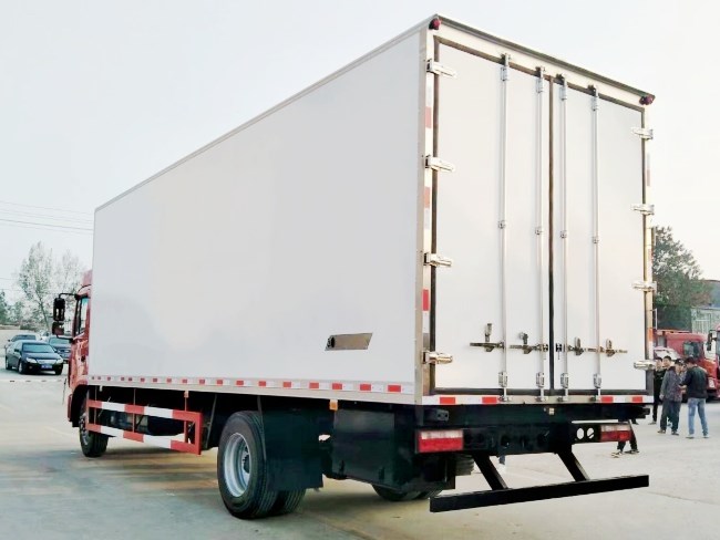 (廂長7.8米)江淮格爾發冷藏車