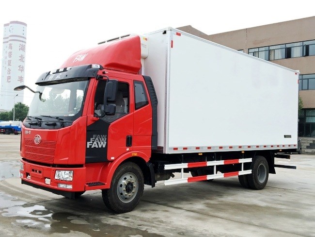 解放j6冷藏車(廂長6.8米/7.5米)